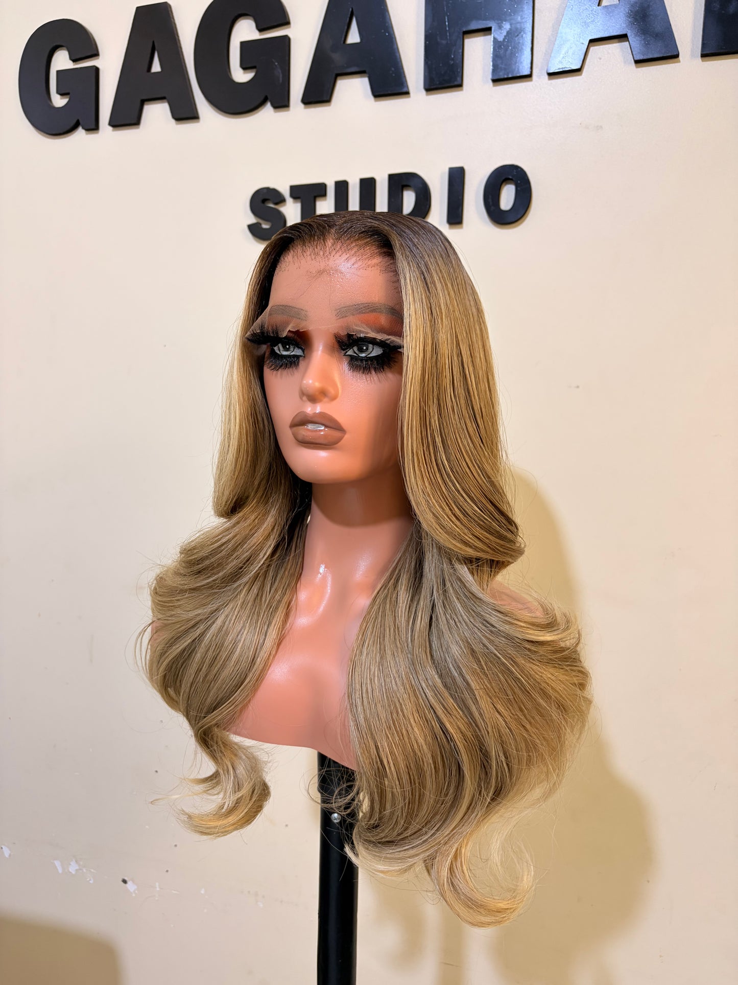 Wig GAGA perruque synthétique blonde 13x4 lace hd